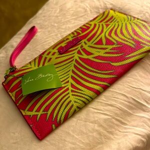 NWT VERA BRADLEY SLIM ZIP WRISTLET PALM FRONDS